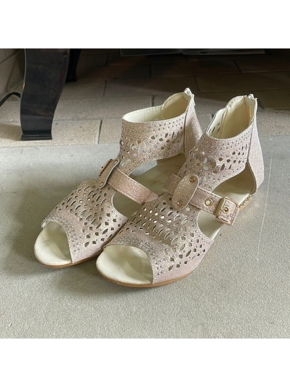 Gold gladiator style sandals 8-8.5 (39)